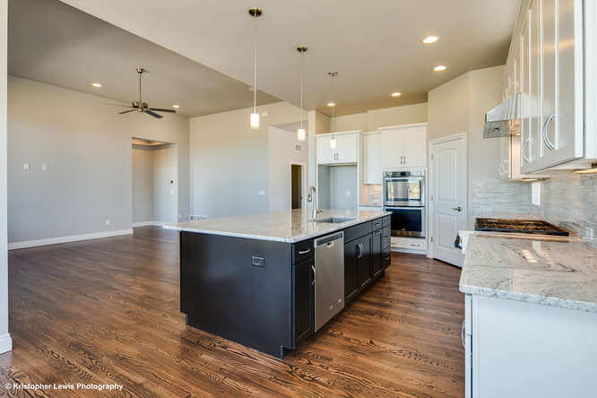 saddletree-custom-home-floorplan-modern-design-kitchen-living