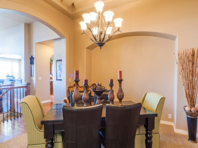 1365185_Diningroom_800x600