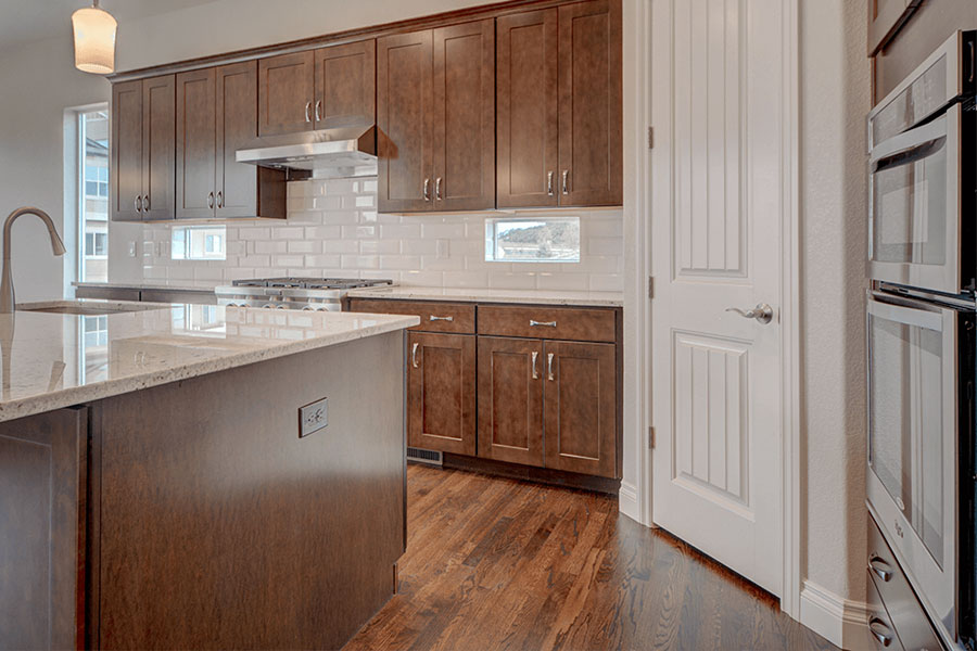 saddletree-custom-home-floorplan-cratfsman-design-kitchen-cabinets