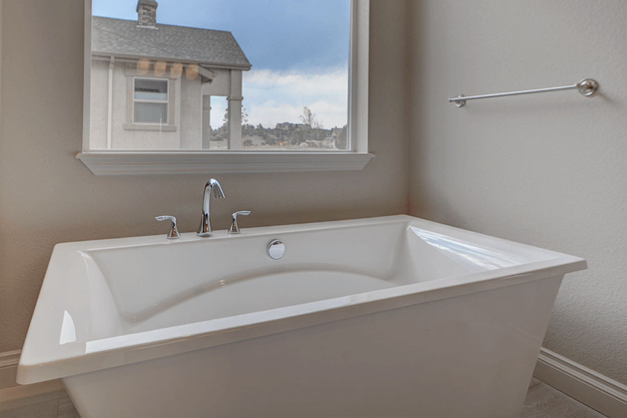 saddletree-custom-home-floorplan-cratfsman-design-tub